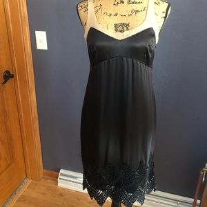 Laundry By Design Sz. 2 Petite 100% Silk Dress